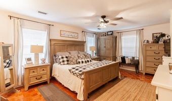 1009 Douglas Dr, Bainbridge, GA 39819