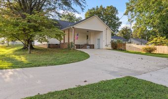 521 East St, Athens, AL 35611