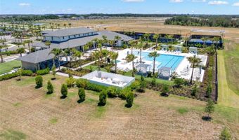 5828 WINDBREAK Ct, Apollo Beach, FL 33572