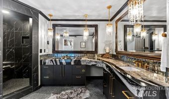 1717 Pine Lakes Ranch Dr, Cascade, ID 83611