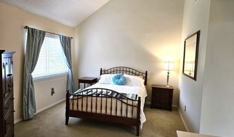 47 Jerimoth Dr 47, Branford, CT 06405