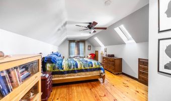 15 Fairfax St, Bangor, ME 04401