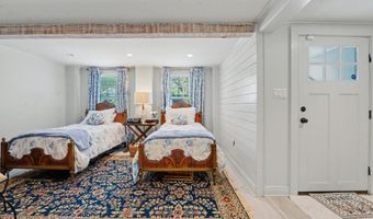 110 State St, Bay St. Louis, MS 39520