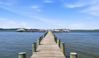 982 STONINGTON Dr, Arnold, MD 21012