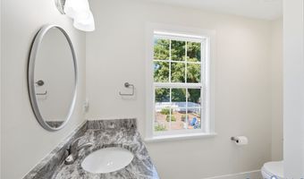 404 Short St, Ashland, VA 23005