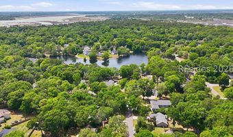 16 Sherwood Ln, Beaufort, SC 29907