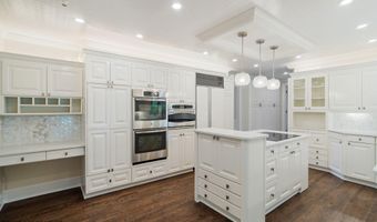 245 Borden Rd, Middletown, NJ 07748