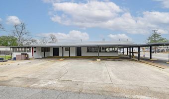 901 Charity St, Abbeville, LA 70510