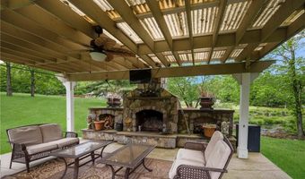 633 Chestnut Hill Rd, Glocester, RI 02814