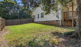 13 Douglas St, Athens, TN 37303