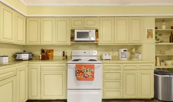 111 W 2nd St, Auburn, IN 46706