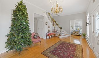 63 Fenton Way, Bangor, ME 04401