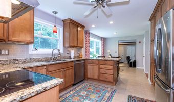 14 Briarwood Ln, Amherst, NH 03031