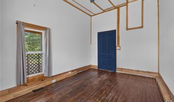 1421 Hendrix St, Altus, AR 72821