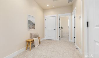 1439 N Bluffs Ridge Ln, Boise, ID 83704