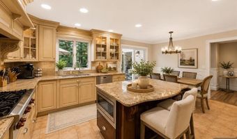 18 Monument Ln, Alpine, NJ 07620