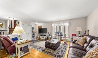 129 Hidden Tree Ln, Amherst, OH 44001