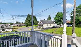 3 Young Ave, Amsterdam, NY 12010