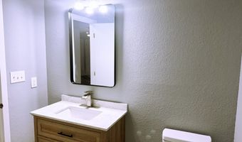 8535 Kenasaw Ct, Indianapolis, IN 46217