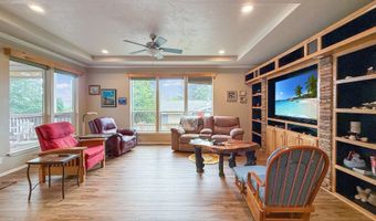 631 HASSETT St, Brookings, OR 97415