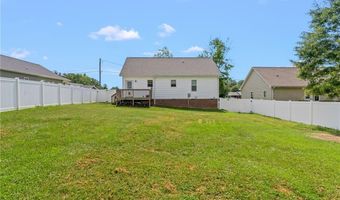724 Sherwood Rd, Asheboro, NC 27205
