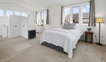 265 23RD St, Astoria, OR 97103