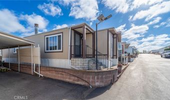 96 Pheasant Ln, Oceanside, CA 92057