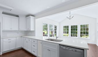 2215 WALLINGTON Dr, Albany, GA 31707