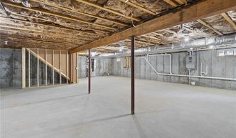 83 Sunset Lake Cir, Coventry, RI 02816
