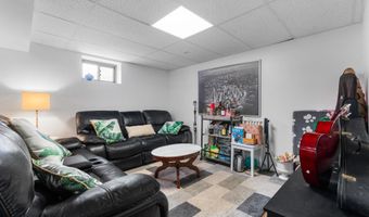 183 W 1ST St, Bayonne, NJ 07002