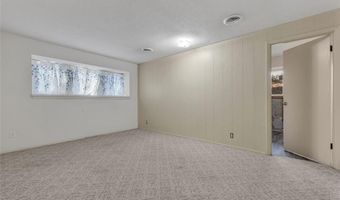 3 Newfield Ct, Ballwin, MO 63011