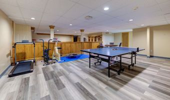 9 University Pl, Amsterdam, NY 12010