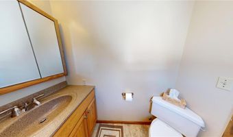 319 Garden Rd, Albert Lea, MN 56007