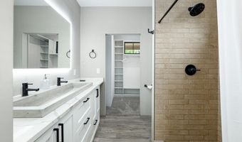 6172 Hellner Rd, Ann Arbor, MI 48105