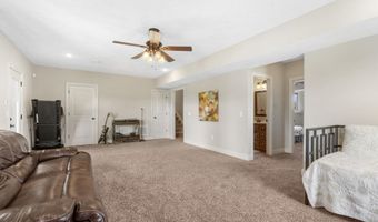 19529 Lawrence 2152, Aurora, MO 65605