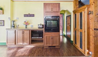 821 W 5th St, Anderson, IN 46016