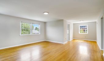 706 N CLEVELAND St, Arlington, VA 22201