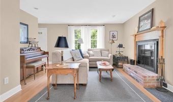 5605 Flat River Rd, Coventry, RI 02827