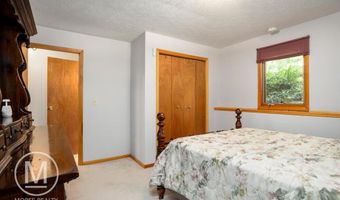 9057 Vergennes St SE, Ada, MI 49301