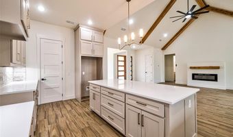 208 Woody, Alvord, TX 76225