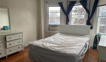 9 Ann St 2, Newport, RI 02840