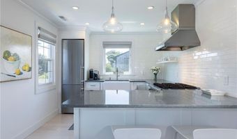 21 Overlook Ave, Charlestown, RI 02813