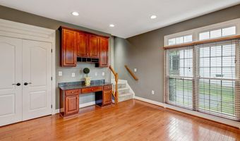 24188 SPRING MEADOW Cir, Aldie, VA 20105