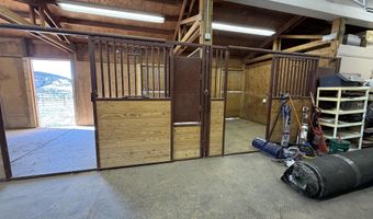 2405 S Lower Boulder Rd, Boulder, UT 84716