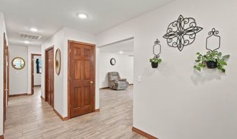 1306 Porter Ave, Aurora, MO 65605