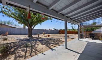 19403 Oneida Ct, Apple Valley, CA 92307