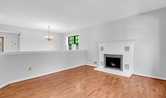 242 Perth Hill Ct, Aberdeen, NJ 07747