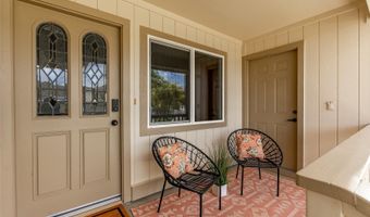 734 Kaipii St, Kailua, HI 96734