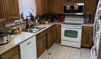 417 Center St, Berne, IN 46711