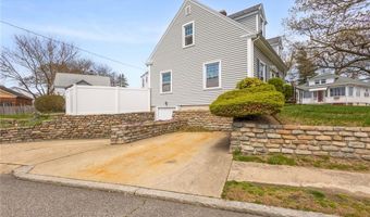 381 Auburn St, Cranston, RI 02910
